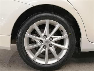 2012 Toyota Prius - Thumbnail