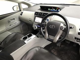 2012 Toyota Prius - Thumbnail