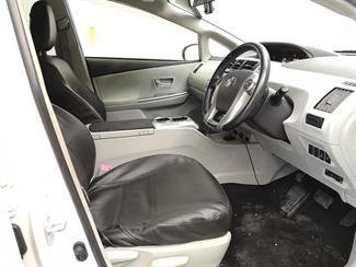 2012 Toyota Prius - Thumbnail