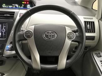 2012 Toyota Prius - Thumbnail