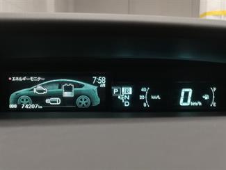2013 Toyota Prius - Thumbnail