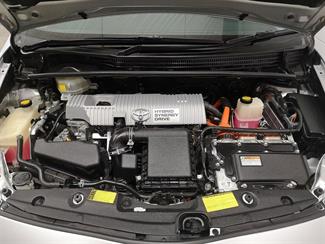 2013 Toyota Prius - Thumbnail