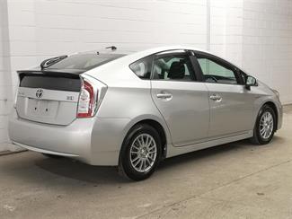 2013 Toyota Prius - Thumbnail