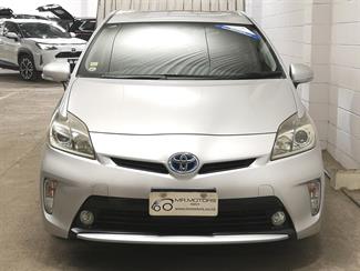 2013 Toyota Prius - Thumbnail