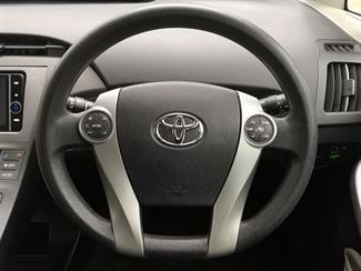 2013 Toyota Prius - Thumbnail