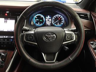 2015 Toyota Harrier - Thumbnail