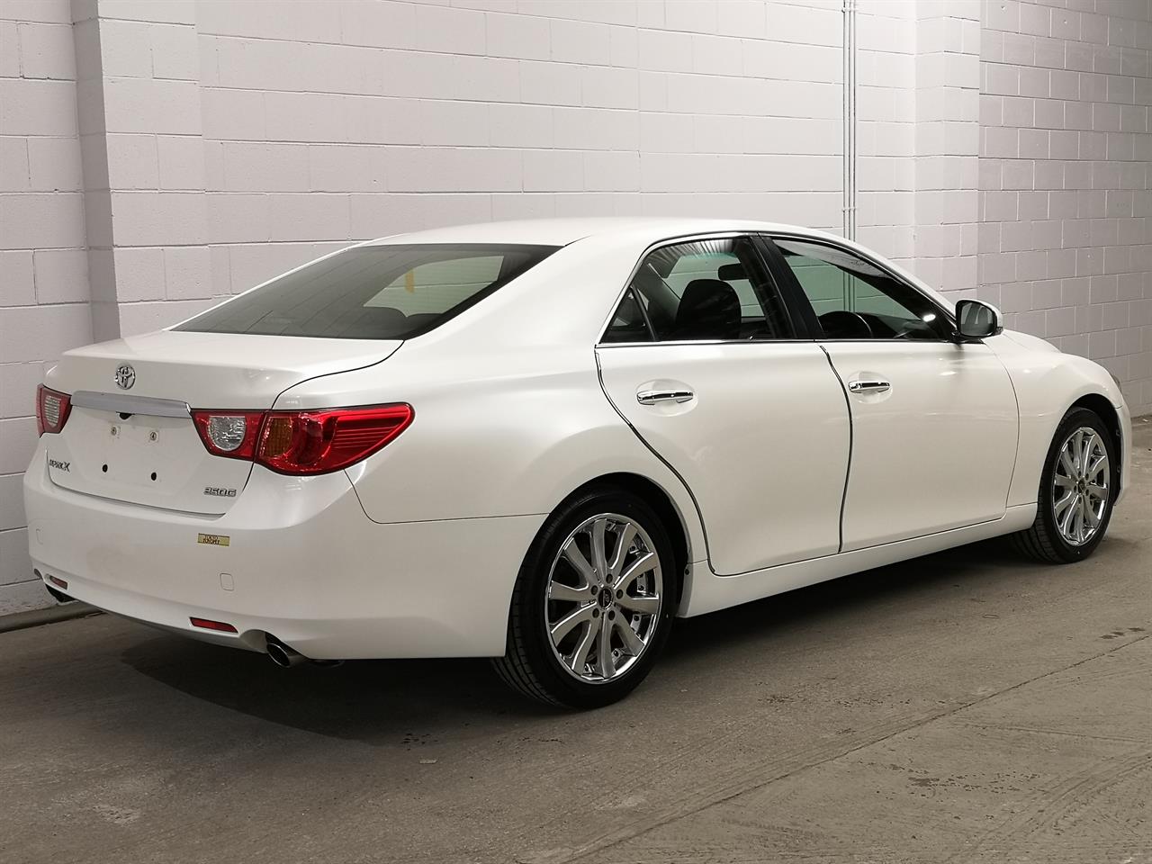 2012 Toyota Mark-X