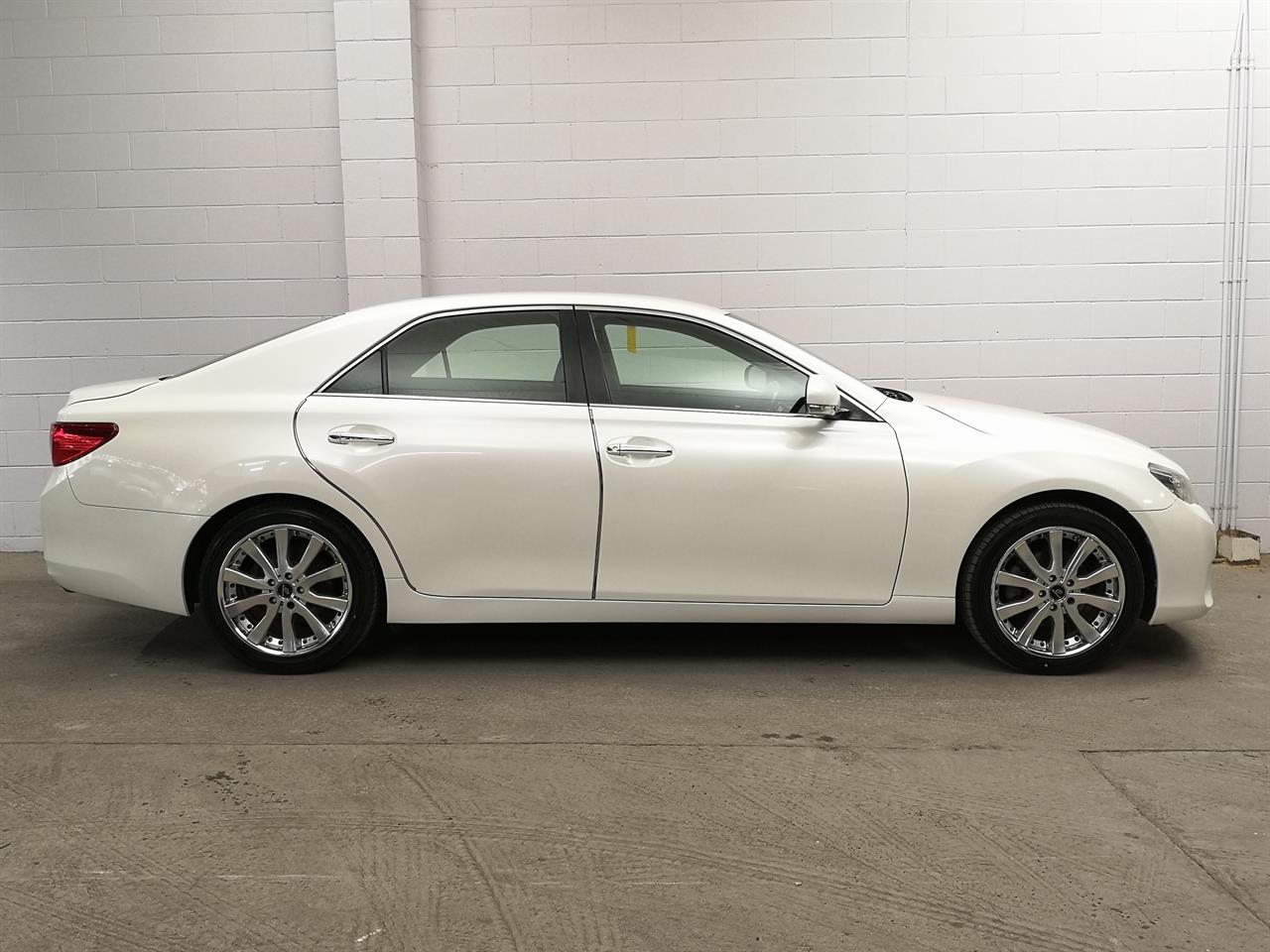 2012 Toyota Mark-X