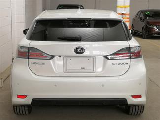 2012 Lexus CT 200H - Thumbnail