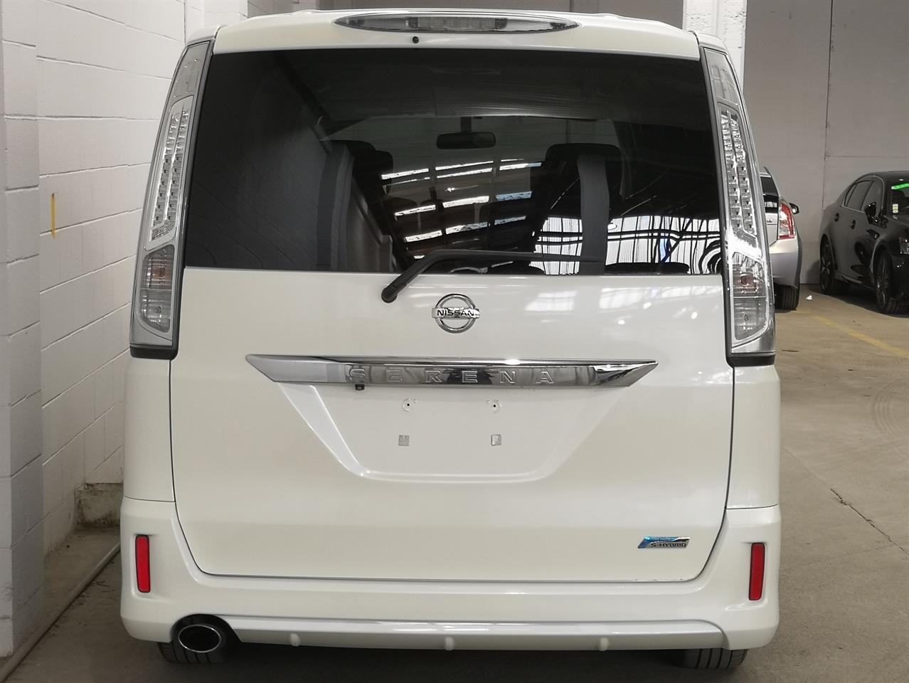 2013 Nissan Serena