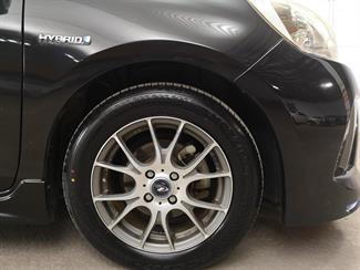 2013 Toyota Aqua - Thumbnail