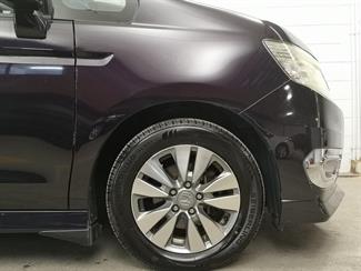 2012 Honda Stepwagon - Thumbnail