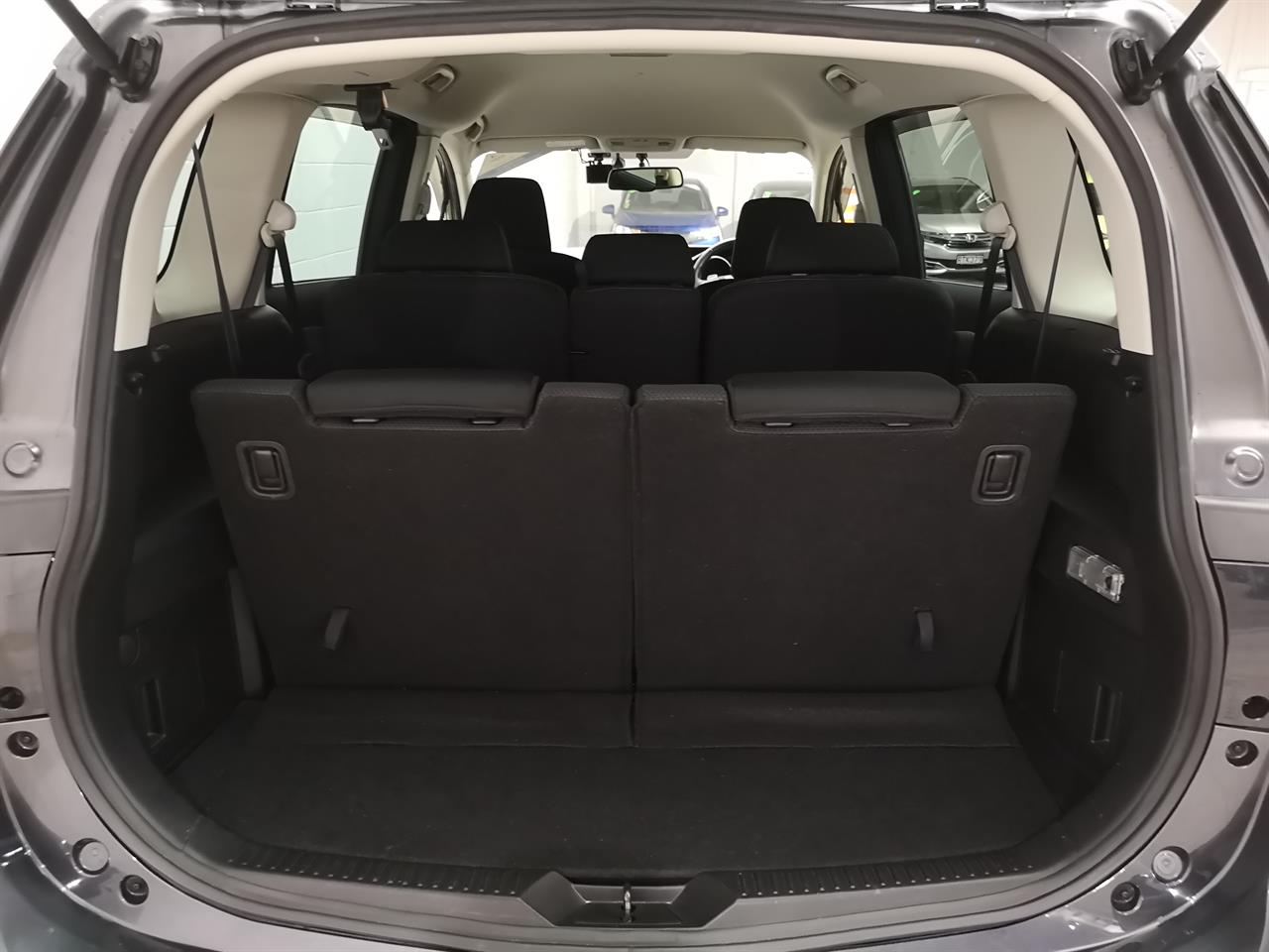 2014 Mazda Premacy