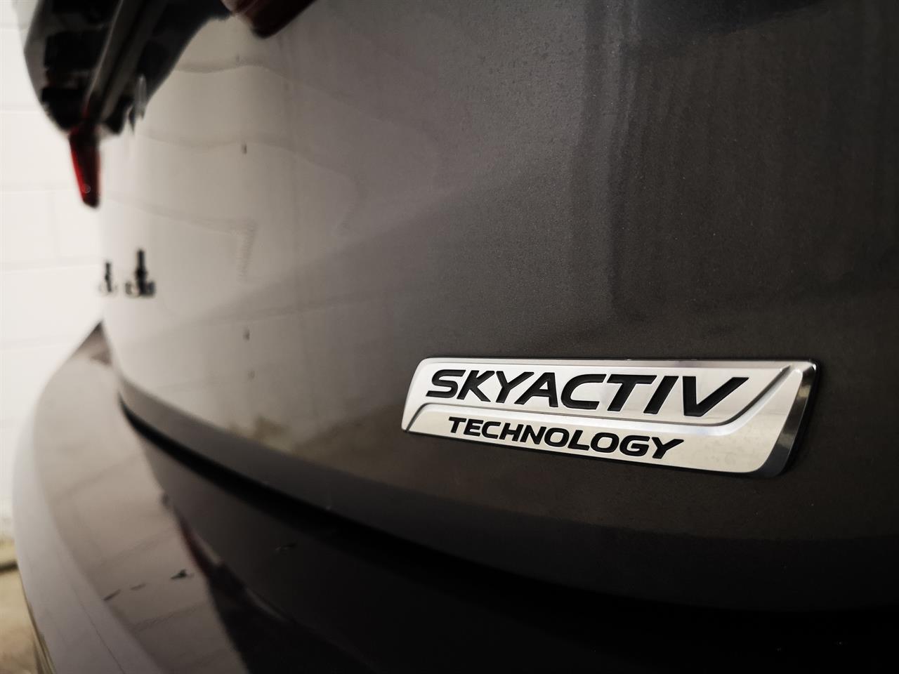 2014 Mazda Premacy