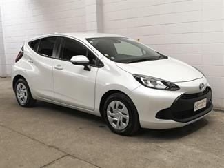 2021 Toyota Aqua - Thumbnail