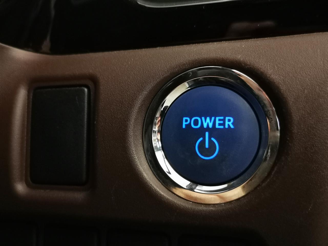 2015 Toyota Esquire