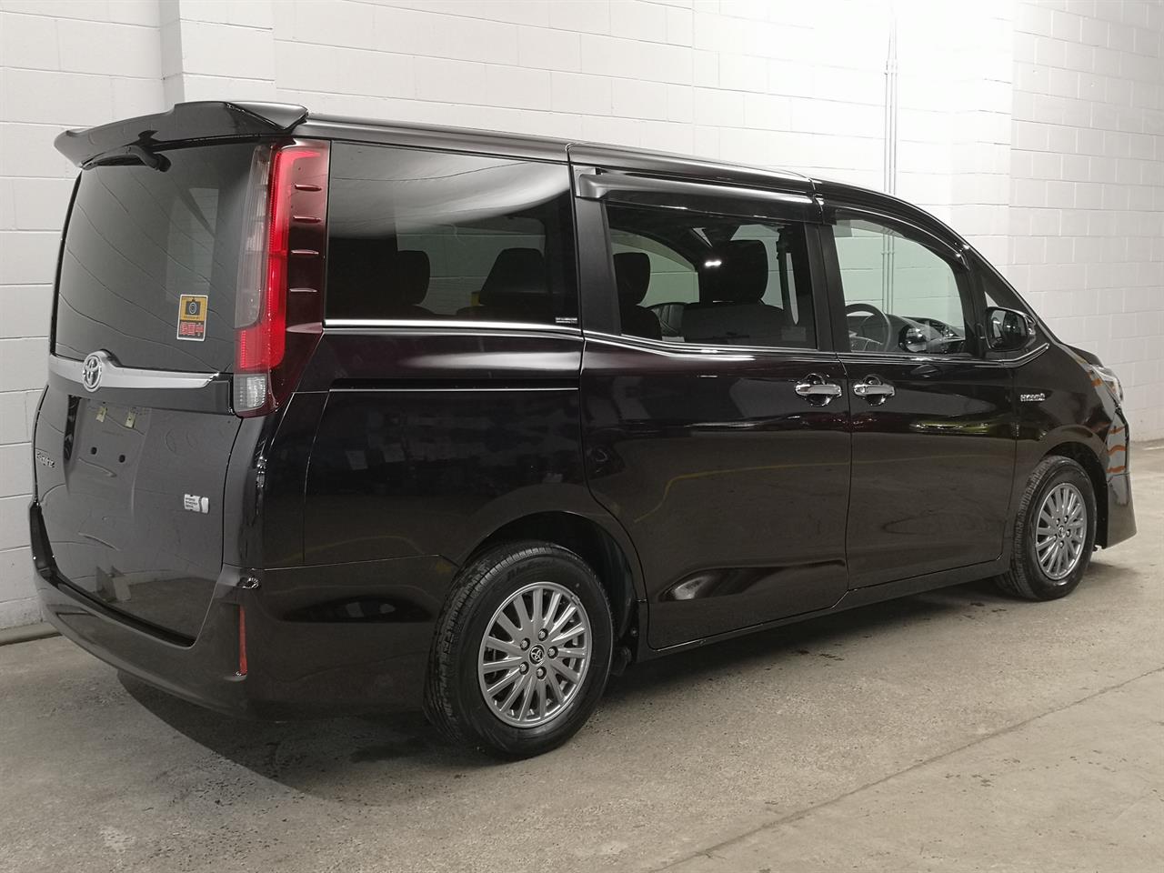 2015 Toyota Esquire