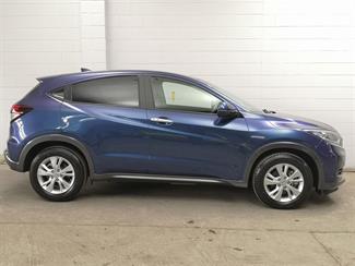2015 Honda Vezel - Thumbnail