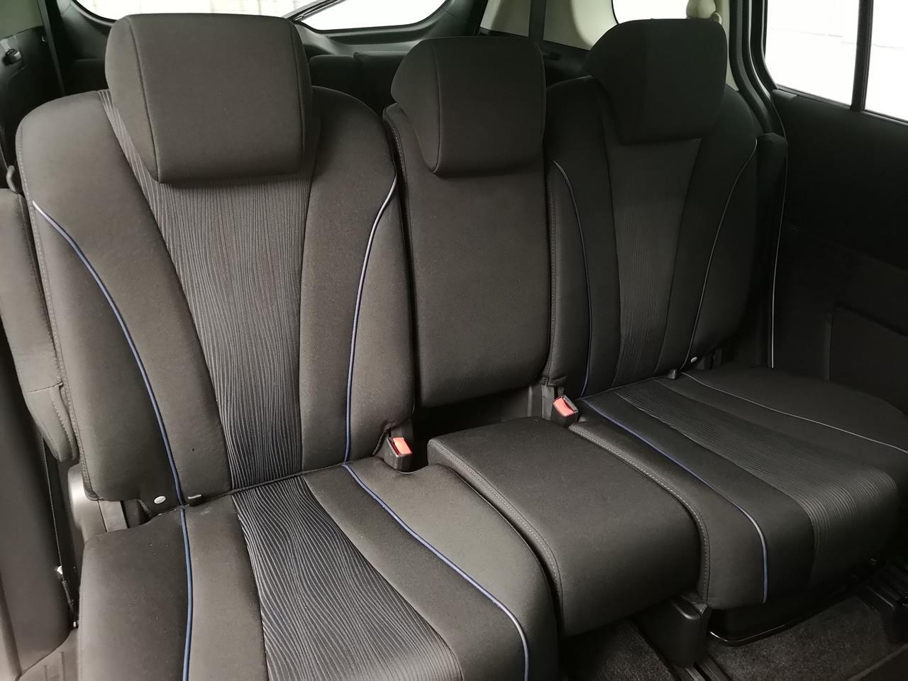 2012 Mazda Premacy