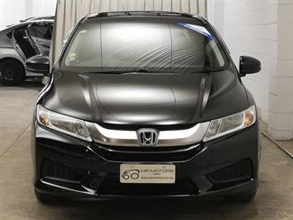 2015 Honda Grace - Thumbnail