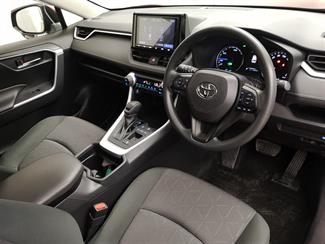 2019 Toyota RAV4 - Thumbnail