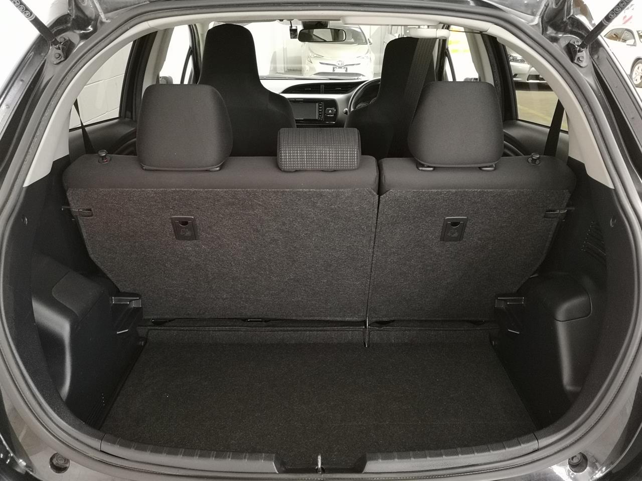 2017 Toyota Vitz