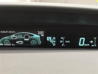 2015 Toyota Prius - Thumbnail
