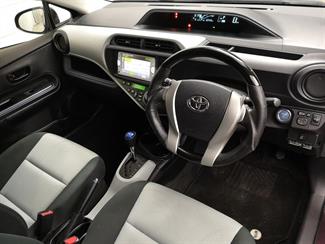 2014 Toyota Aqua - Thumbnail