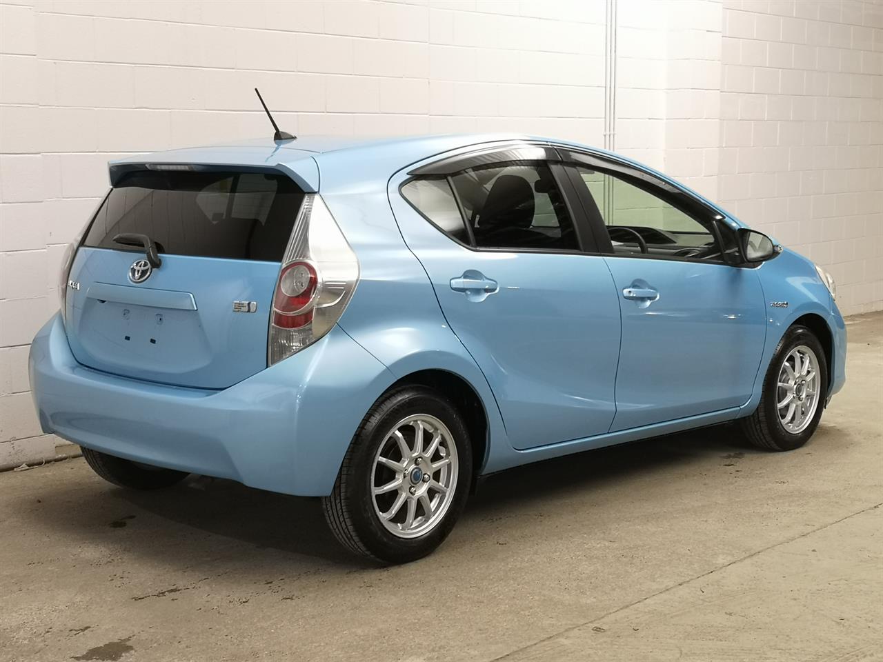 2012 Toyota Aqua