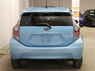 2012 Toyota Aqua - Thumbnail