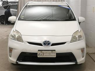 2012 Toyota Prius - Thumbnail