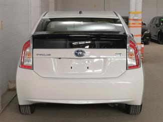 2012 Toyota Prius - Thumbnail