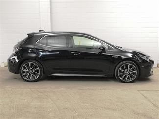 2019 Toyota Corolla - Thumbnail