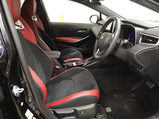 2019 Toyota Corolla - Thumbnail