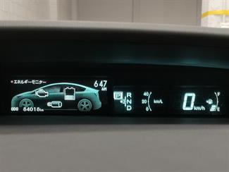 2015 Toyota Prius - Thumbnail