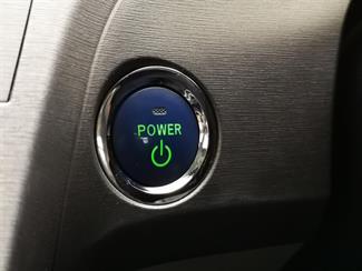 2015 Toyota Prius - Thumbnail