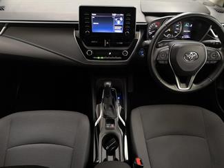 2021 Toyota Corolla - Thumbnail