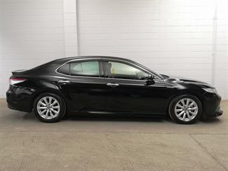 2017 Toyota Camry - Thumbnail