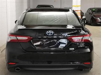 2017 Toyota Camry - Thumbnail