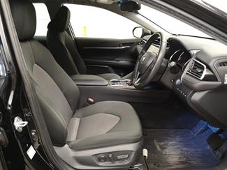 2017 Toyota Camry - Thumbnail