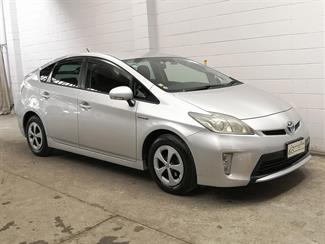 2012 Toyota Prius - Thumbnail