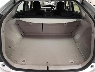 2012 Toyota Prius - Thumbnail