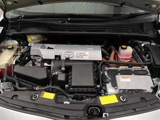2012 Toyota Prius - Thumbnail