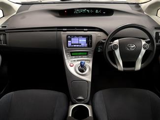 2012 Toyota Prius - Thumbnail