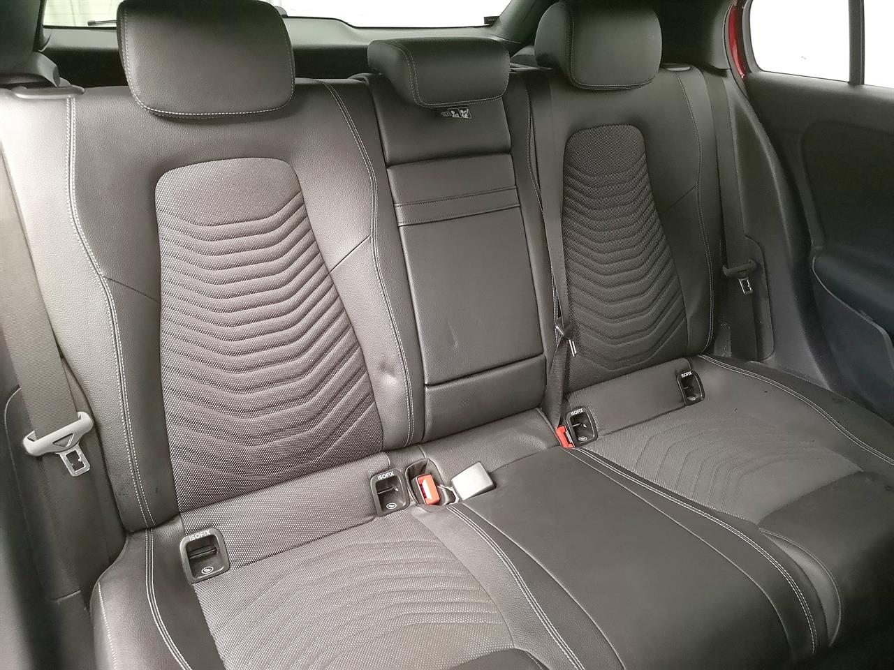 2018 Mercedes-Benz A 180