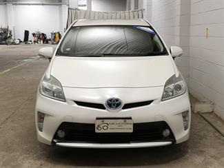 2013 Toyota Prius - Thumbnail