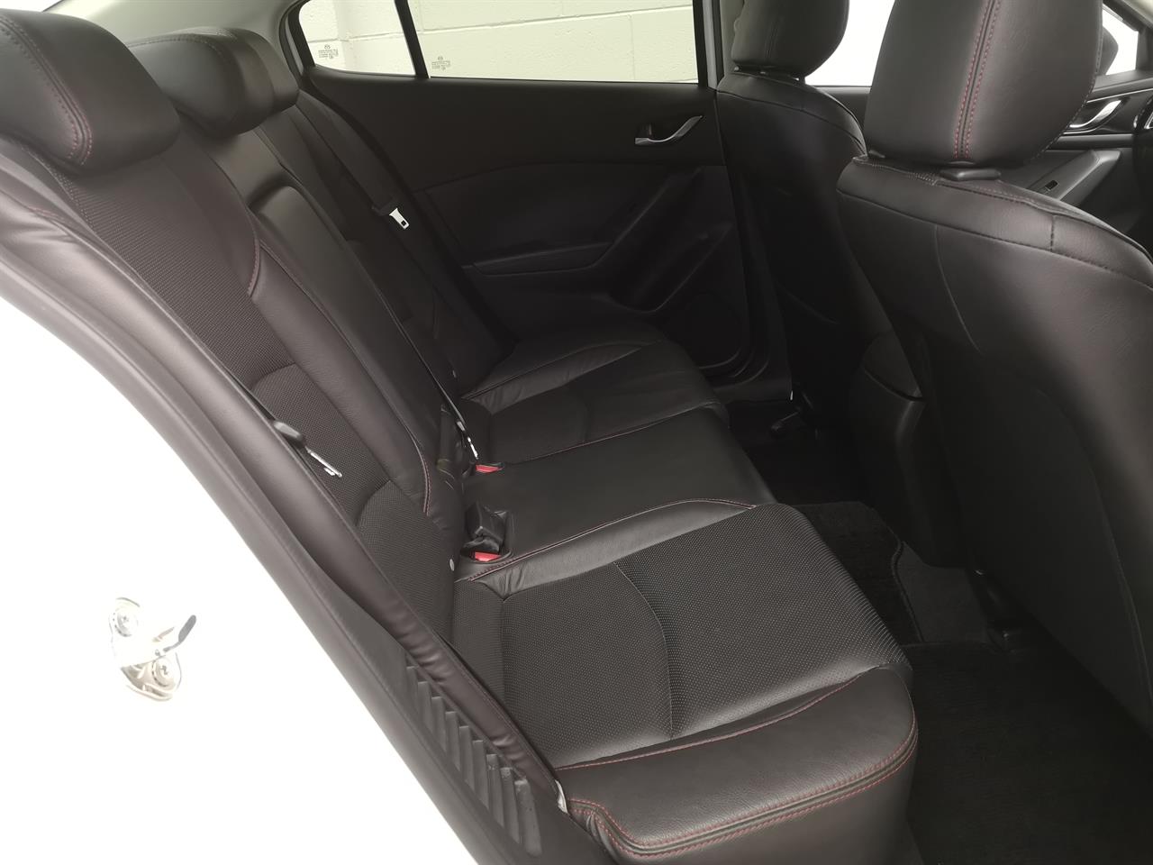 2013 Mazda Axela