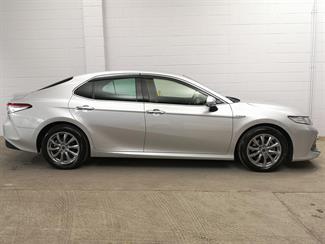 2018 Toyota Camry - Thumbnail