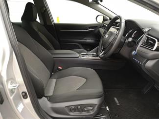 2018 Toyota Camry - Thumbnail