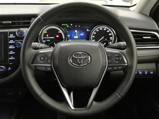2018 Toyota Camry - Thumbnail